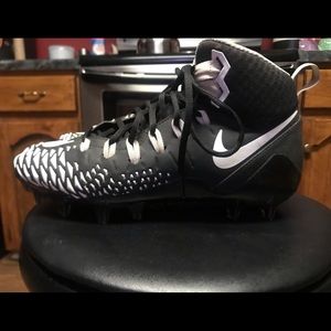 Nike High Top Football Cleats - Men Size 9.5